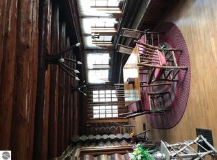 106 Flagpoint Dr, Roscommon, MI 48653