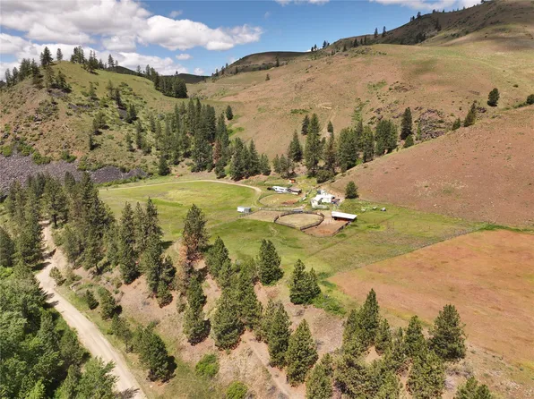 209 Henry Creek Rd, Plains, MT 59859
