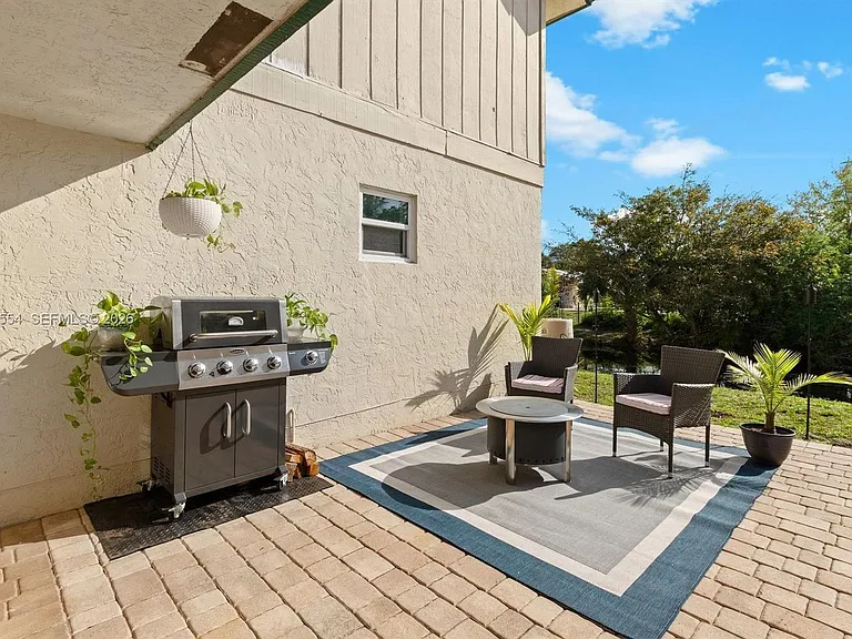 4119 Coral Springs Dr #C6 — Photo 13