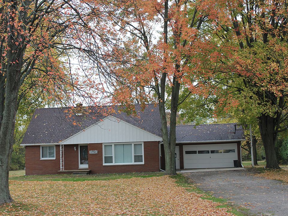 1st image of 3790 Kawkawlin River Dr