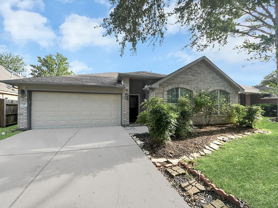 18318 Farriswood Ct