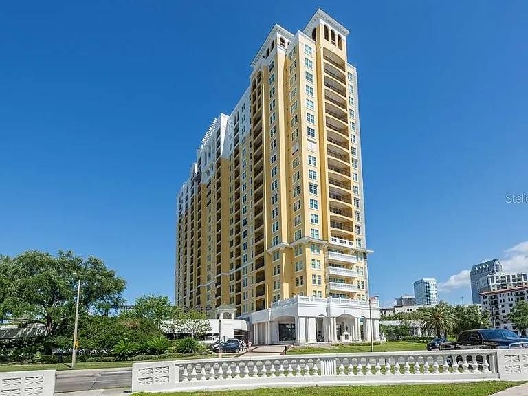 345 Bayshore Blvd #P6 — Photo 2