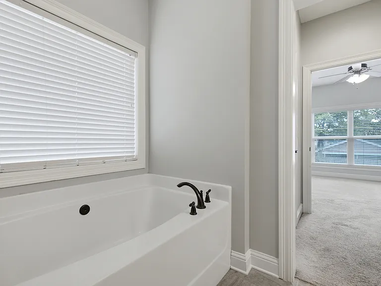 1874 Edge Ave — Photo 31