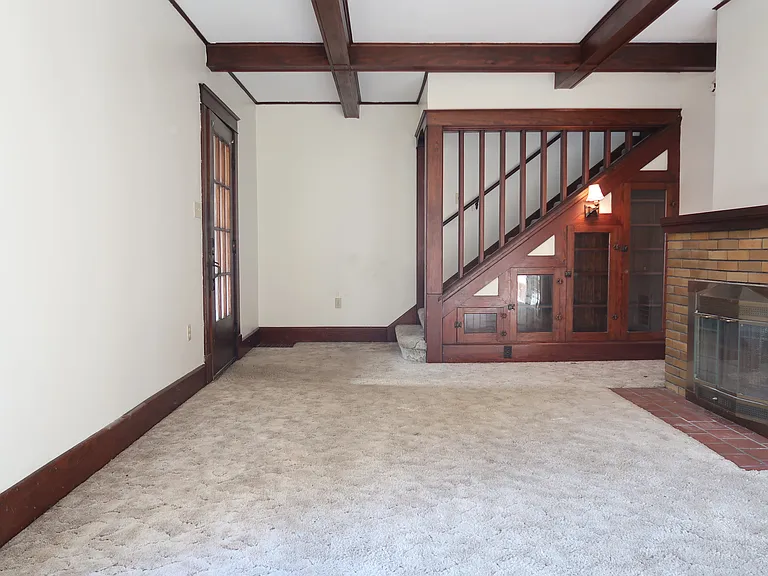 1840 Michigan Ave — Photo 14