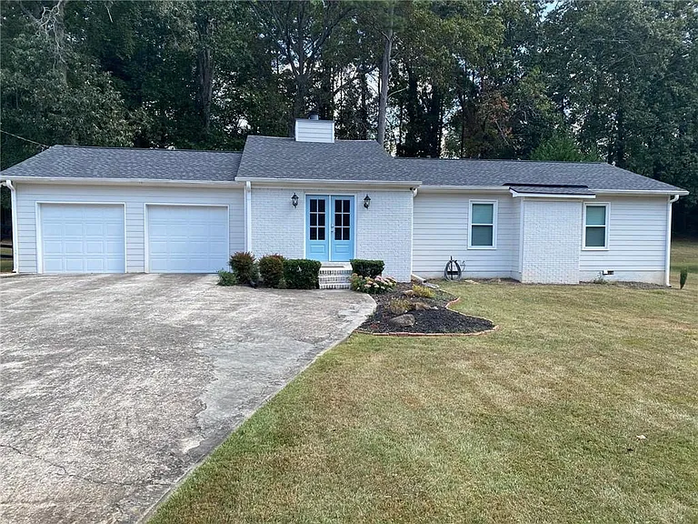 1608 Willie Dr — Photo 1