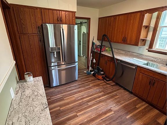 3rd image of 600 1st Ave