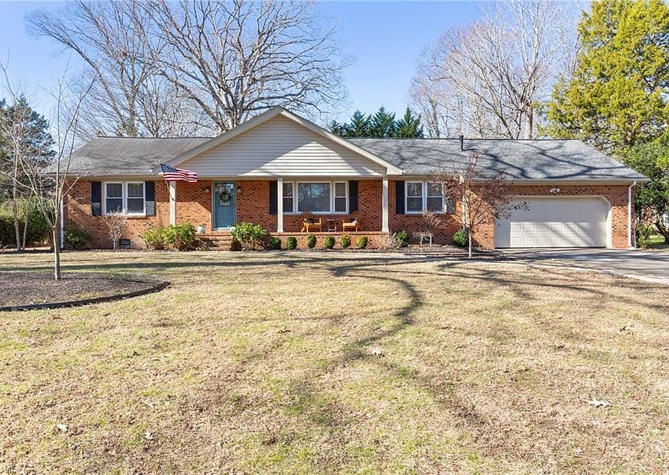 1st image of 809 Winthrope Dr
