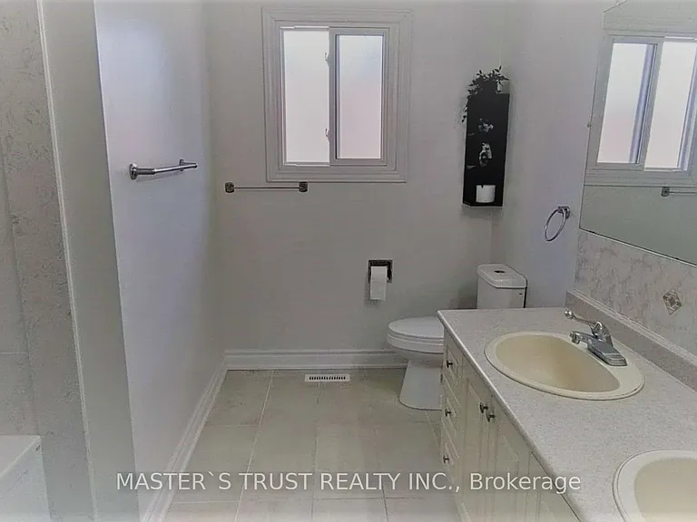 95 Orsett St #1 — Photo 7