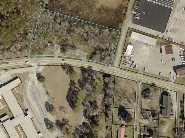 141 Williams Rd, Statesboro, GA 30458