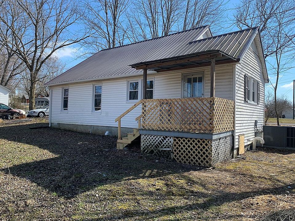 2nd image of 4032 Moreland Cir