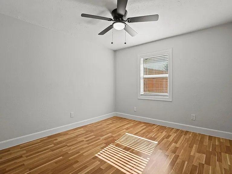 1030 Grand Junction Dr — Photo 15