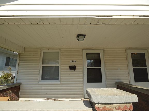 2nd image of 1549 Villa Ave