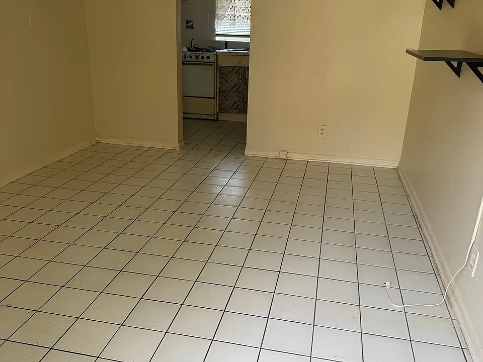 1044 NE 16th Ter #1-4
