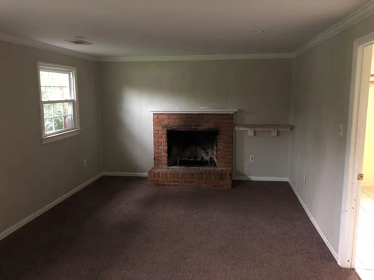 3036 Beacon Dr — Photo 4