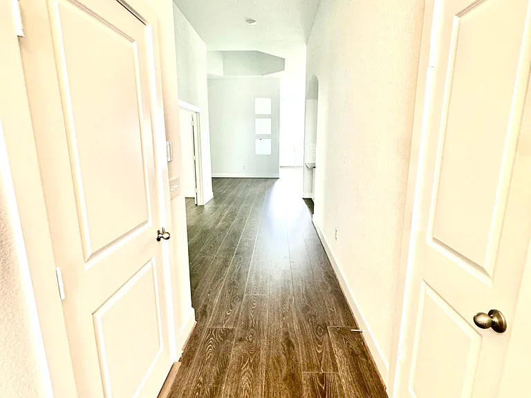 703 Durian Loop — Photo 8
