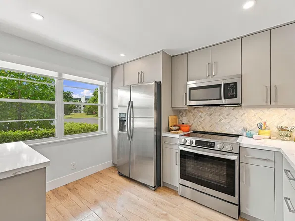 2802 Victoria WAY Way #J1, Coconut Creek, FL 33066