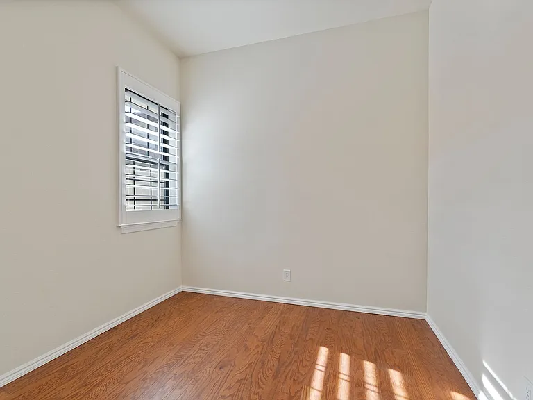 37430 Leta Dr — Photo 16