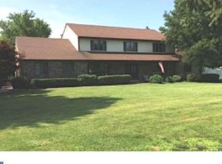 8 Chestnut Dr, Richboro, PA 18954