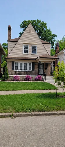 3319 Gladstone St Photo 1