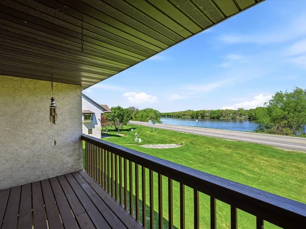 660 Riverview Dr Unit 560, Monticello, MN 55362