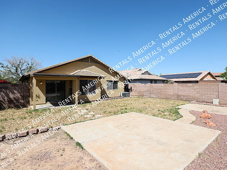15827 W Yavapai St — Photo 32