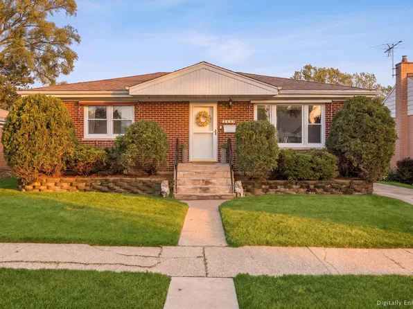 1447 Heidorn Ave, Westchester, IL 60154