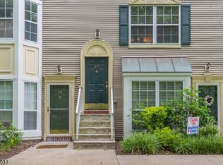 69 Heritage Ct, Towaco, NJ 07082