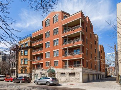120 W Oak St APT 5D, Chicago, IL, 60610