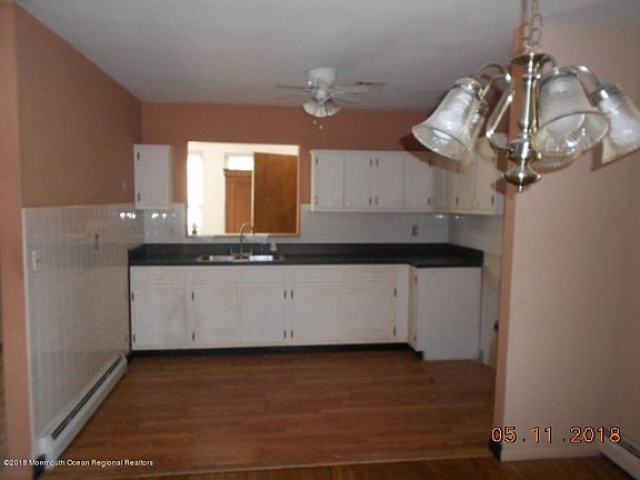 4th image of 2123 Yorktowne Blvd