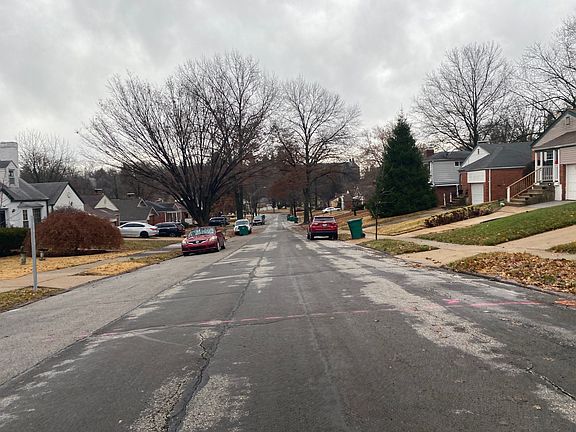 4th image of 7438 Leadale Dr