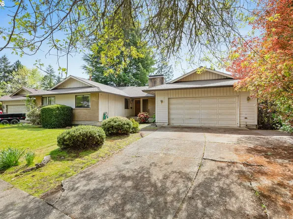 11450 SW Bel Aire Ln, Beaverton, OR 97008