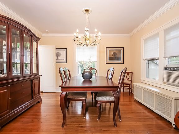 Formal dining room