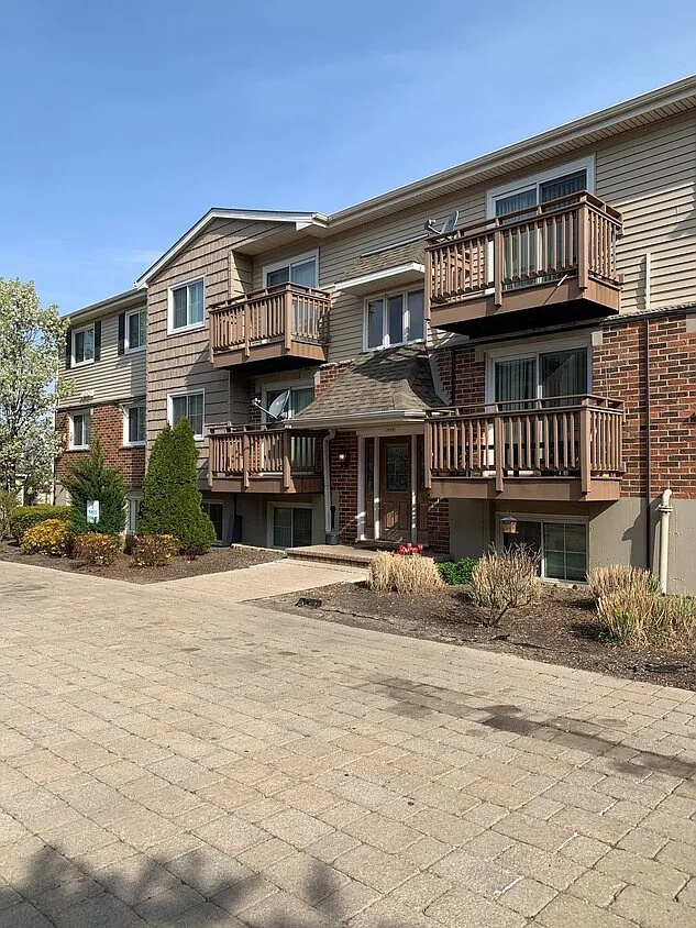 2 bed, 1200 sqft, $1,750 — Photo 4