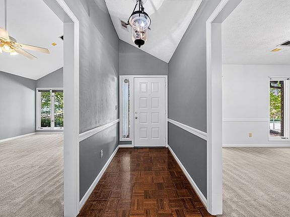 4th image of 6954 Springlake Dr