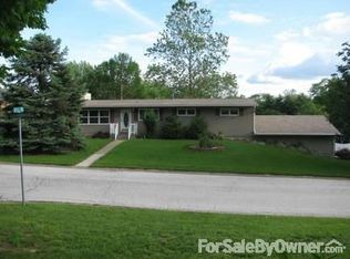 2436 Southbrook Rd, Quincy, IL 62305