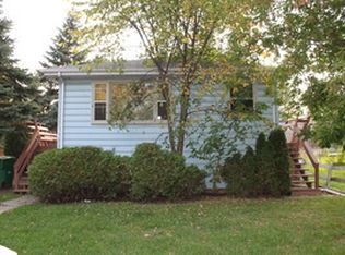 1410 Sunset Dr, Round Lake Beach, IL