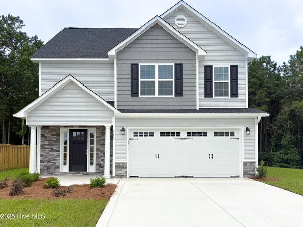 515 Pebble Shore Drive, Sneads Ferry, NC 28460