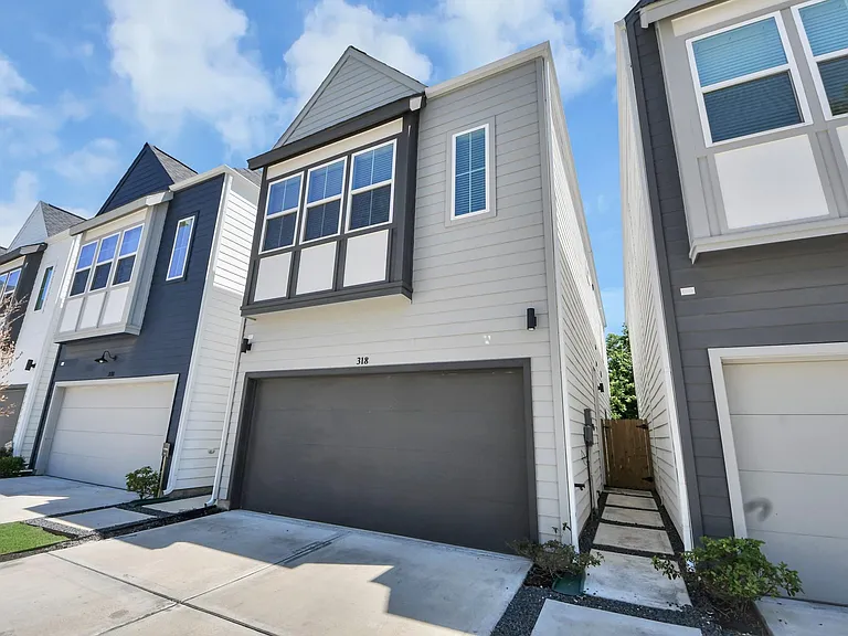 318 Neyland St — Photo 35