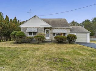 1021 Dunnsville Rd, Schenectady, NY 12306