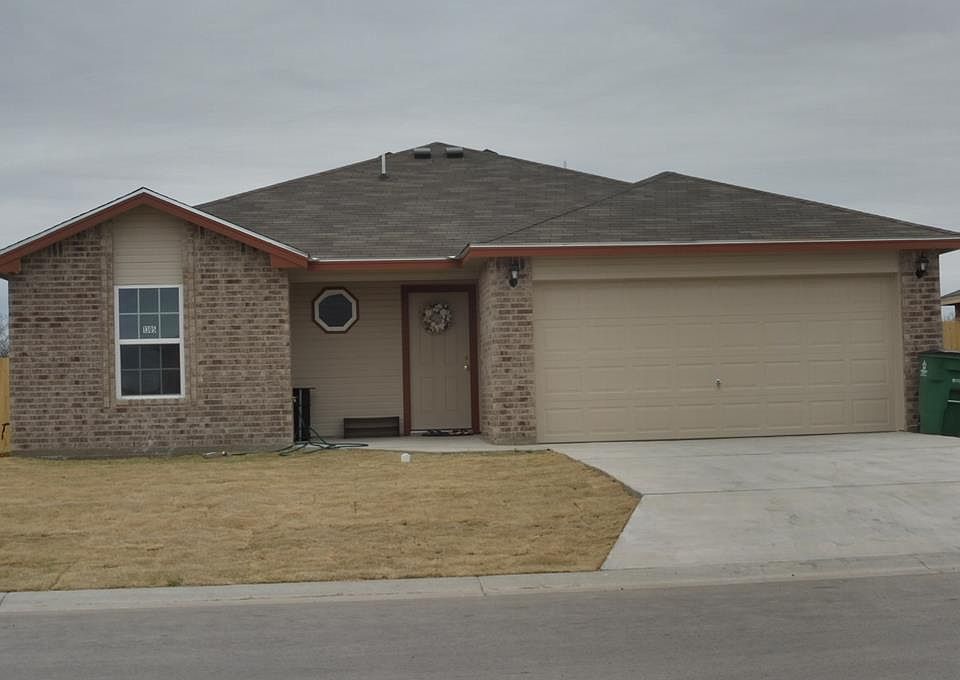 1st image of 1305 Elmo Ln