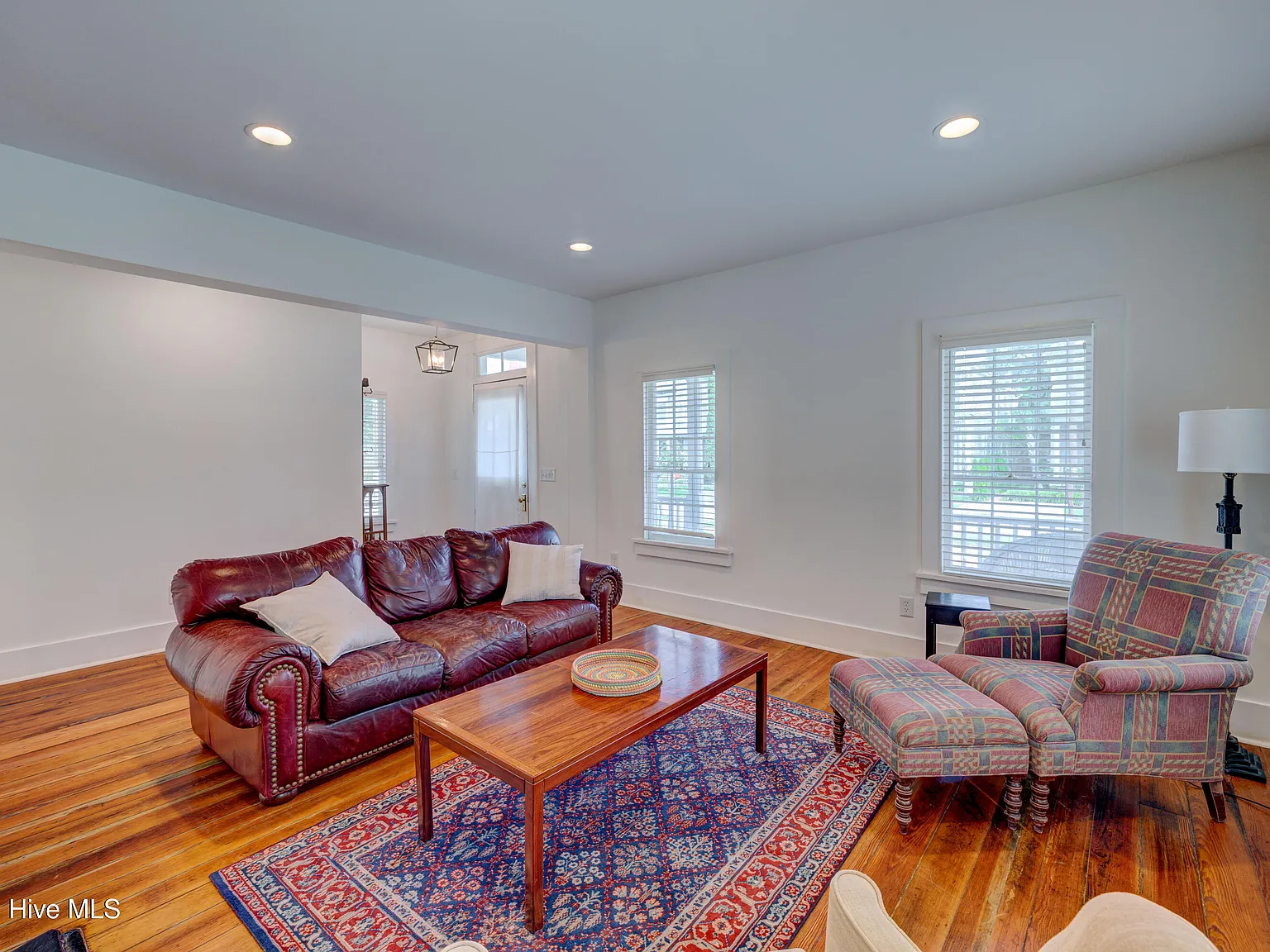 1 bed, 1.0 bath, $1,800 — Photo 3