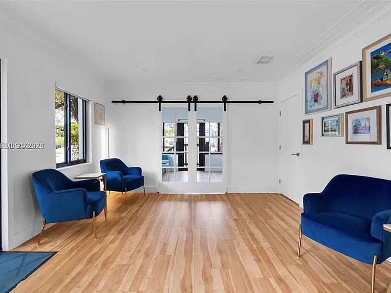 375 SW 32nd Rd — Photo 5