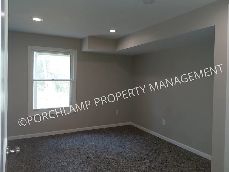 4546 Sarafield St NE — Photo 20