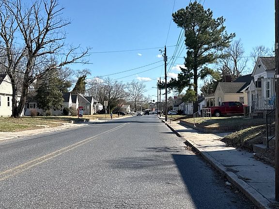 5th image of 138 Truitt St