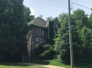 57 Cool Springs Rd, Signal Mountain, TN 37377