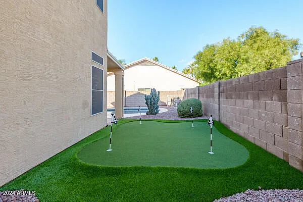 1568 E San Remo Ave — Photo 4