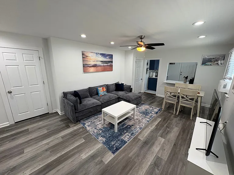 11 S Washington Ave #2 — Photo 3