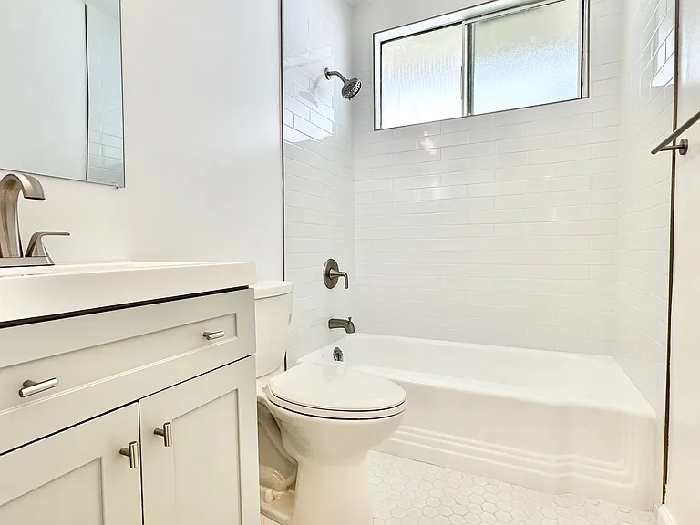 10707 Landale St — Photo 19