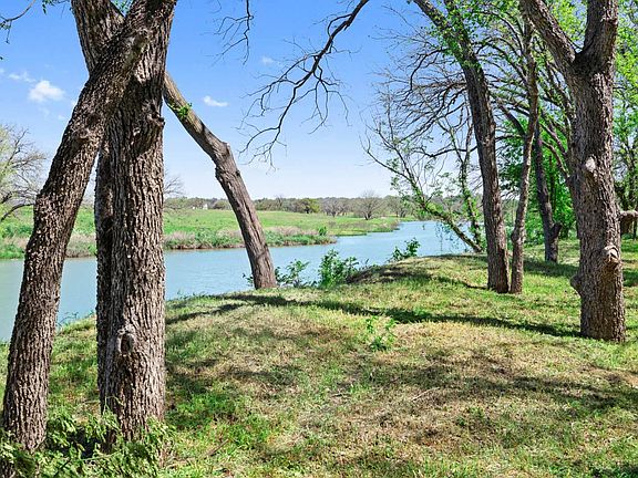 4th image of 571 Ranch Road 1
