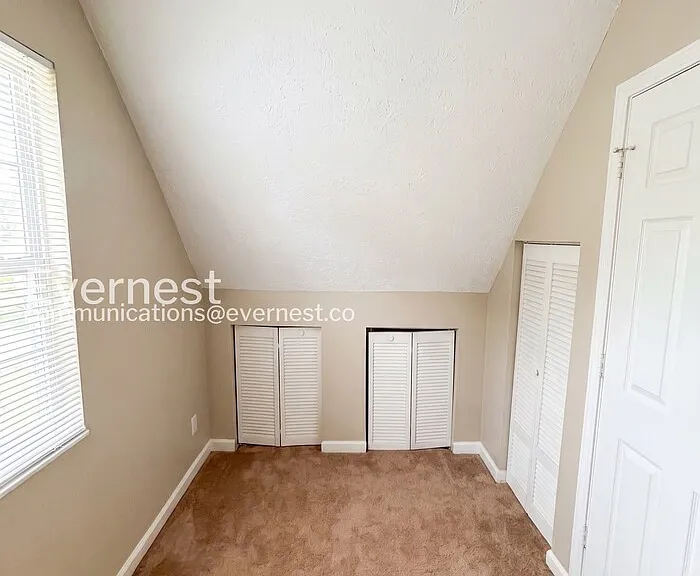 2771 Skyland Dr — Photo 14